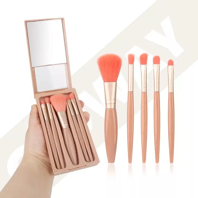 Taisteal Set Scuab Makeup