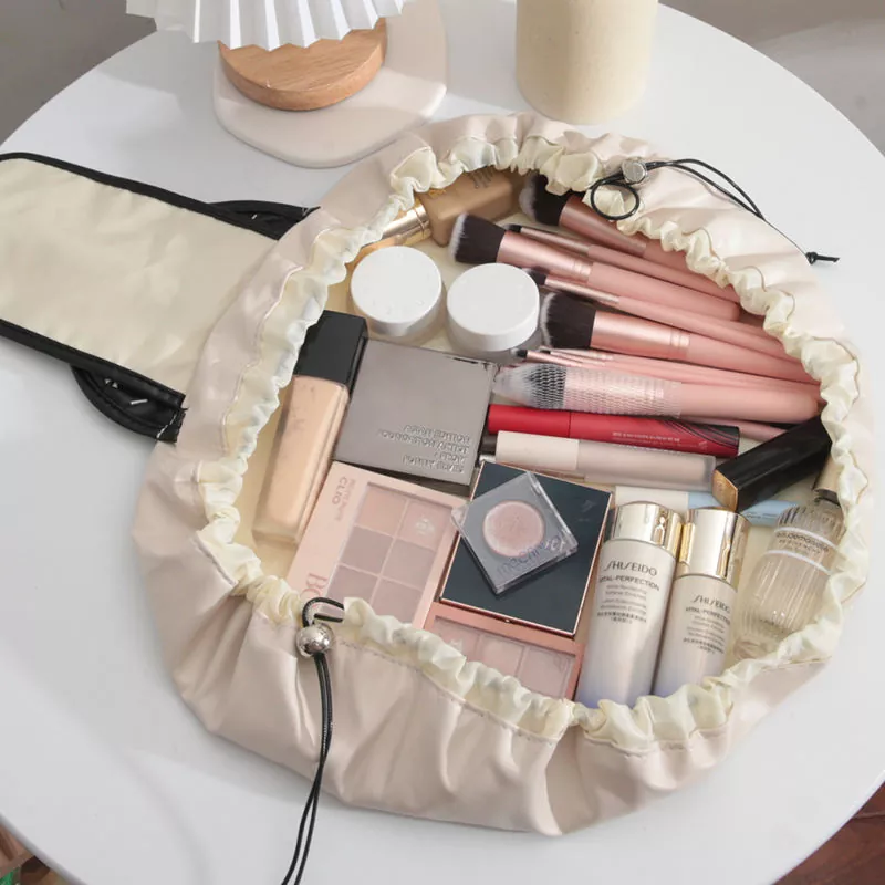 Mála Makeup Cosmaideacha Leathar uiscedhíonach